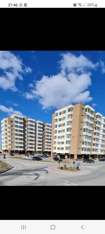 Luxury Apartments Бакэу Экстерьер фото