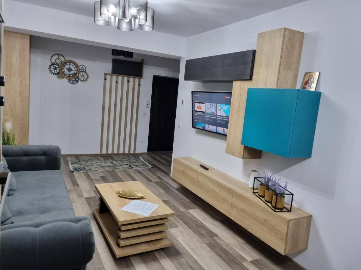 Luxury Apartments Бакэу Экстерьер фото